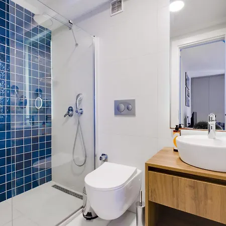 With Balcony Shared Pool Near *